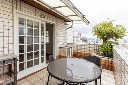 Apartamento à venda com 158m², 2 quartos e 2 vagasTerraço