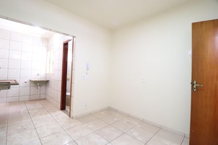 Sala/Quarto de kitnet/studio para alugar com 1 quarto, 18m² em Martins, Uberlândia