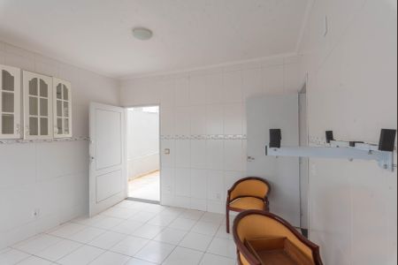 Casa à venda com 256m², 3 quartos e 3 vagasCozinha