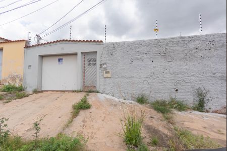 Casa à venda com 256m², 3 quartos e 3 vagasFachada