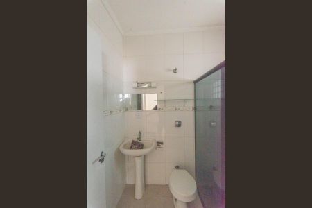 Casa à venda com 256m², 3 quartos e 3 vagasBanheiro da Suíte 2