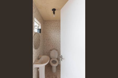 Casa à venda com 256m², 3 quartos e 3 vagasBanheiro de serviço