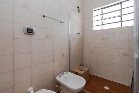 Casa à venda com 162m², 3 quartos e 2 vagasBanheiro da Suíte 1