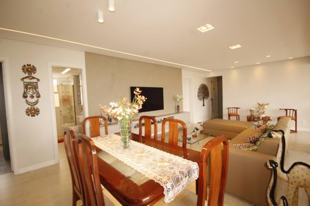 Apartamento à venda com 113m², 3 quartos e 2 vagasSala