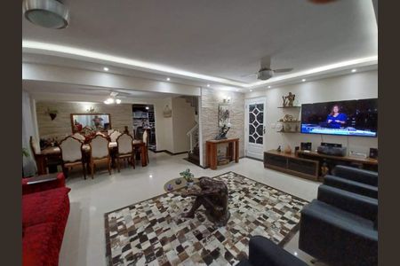 Casa à venda com 5 quartos, 483m² em Taquara, Rio de Janeiro