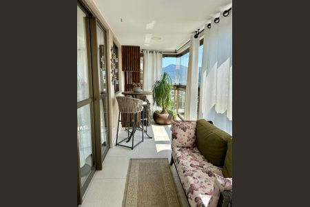 Apartamento para alugar com 83m², 3 quartos e 1 vagaVaranda