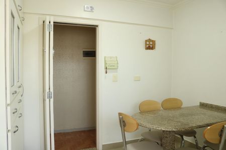 Apartamento à venda com 55m², 2 quartos e 1 vagaCozinha
