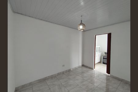 Casa para alugar com 30m², 1 quarto e sem vaga Casa para alugar com 30m², 1 quarto e sem vagaSala
