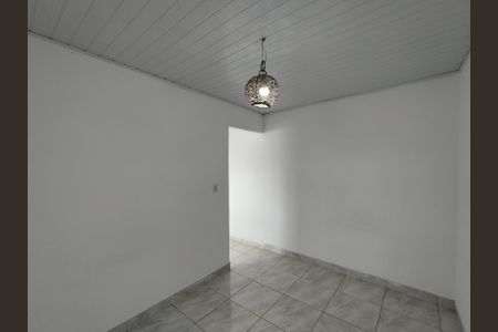 Casa para alugar com 30m², 1 quarto e sem vaga Casa para alugar com 30m², 1 quarto e sem vagaSala