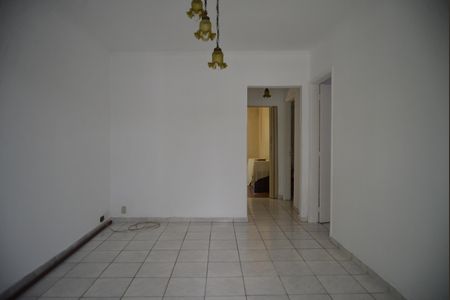 Sala de casa para alugar com 2 quartos, 280m² em Vila Metalúrgica, Santo André