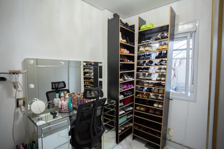 Apartamento à venda com 128m², 3 quartos e 2 vagasQUARTO 2