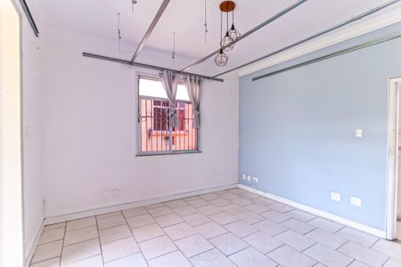 Apartamento à venda com 80m², 2 quartos e sem vaga Apartamento à venda com 80m², 2 quartos e sem vagaSala