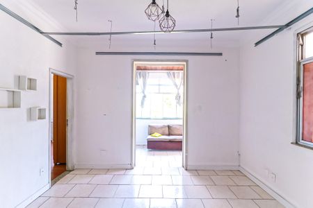 Apartamento à venda com 80m², 2 quartos e sem vaga Apartamento à venda com 80m², 2 quartos e sem vagaSala