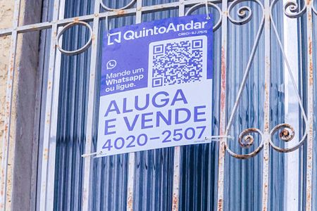 Apartamento à venda com 80m², 2 quartos e sem vaga Apartamento à venda com 80m², 2 quartos e sem vagaPlaquinha