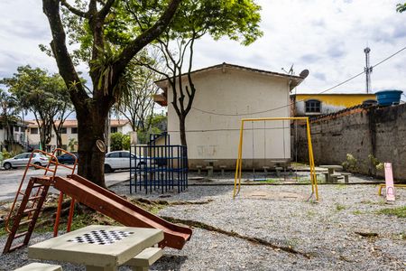 Casa de condomínio para alugar com 60m², 2 quartos e 1 vagaÁrea comum - Playground
