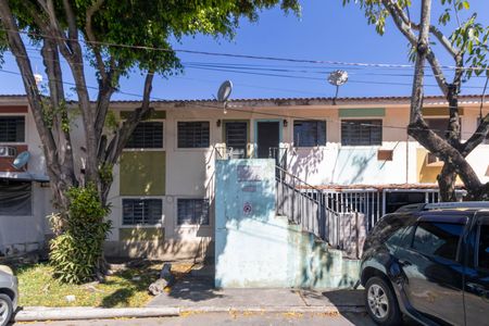 Casa de condomínio para alugar com 60m², 2 quartos e 1 vagaFachada