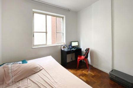 Apartamento à venda com 221m², 4 quartos e 2 vagasQuarto 4