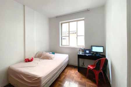 Apartamento à venda com 221m², 4 quartos e 2 vagasQuarto 4