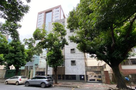 Apartamento à venda com 221m², 4 quartos e 2 vagasFachada