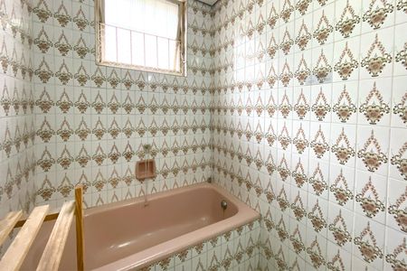 Apartamento à venda com 221m², 4 quartos e 2 vagasBanheiro