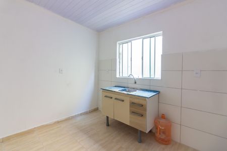 Cozinha  de kitnet/studio para alugar com 1 quarto, 69m² em Km 18, Osasco