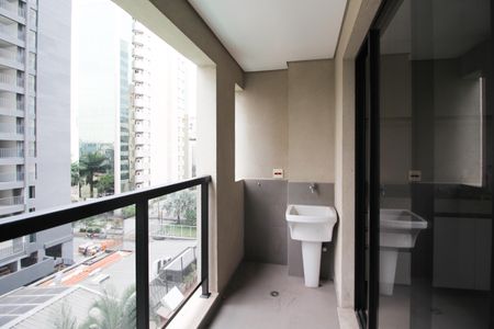 Varanda de apartamento à venda com 1 quarto, 34m² em Vila Olímpia, São Paulo