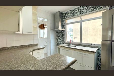 Apartamento à venda com 85m², 3 quartos e 2 vagasCozinha