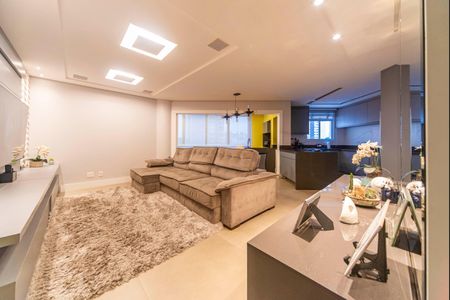 Apartamento à venda com 160m², 3 quartos e 4 vagasSala