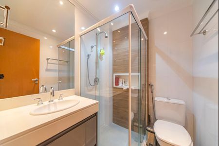 Apartamento à venda com 160m², 3 quartos e 4 vagasBanheiro do Quarto 1