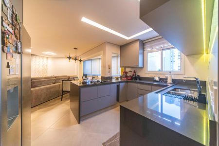 Apartamento à venda com 160m², 3 quartos e 4 vagasCozinha