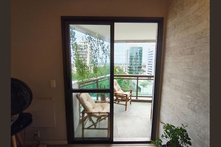 Apartamento para alugar com 83m², 3 quartos e 1 vaga