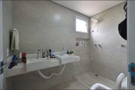 Apartamento à venda com 109m², 3 quartos e 2 vagasBanheiro Suíte