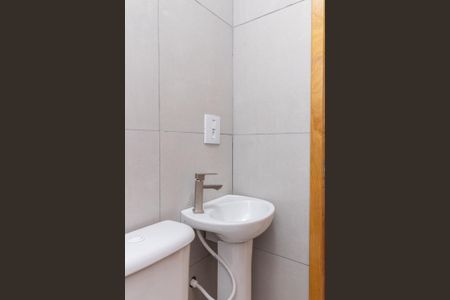 Casa para alugar com 40m², 2 quartos e 1 vagaBanheiro