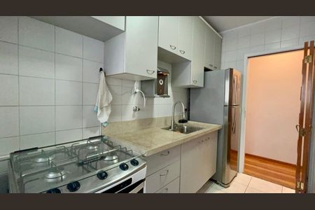Apartamento à venda com 85m², 2 quartos e 2 vagasCozinha