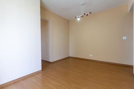 Sala de apartamento para alugar com 3 quartos, 63m² em Chácara Santo Antônio, São Paulo
