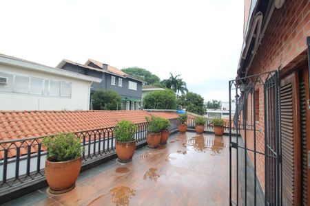 Casa à venda com 412m², 7 quartos e 5 vagasQuarto 4 - Varanda