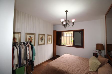 Casa à venda com 412m², 7 quartos e 5 vagasQuarto 1