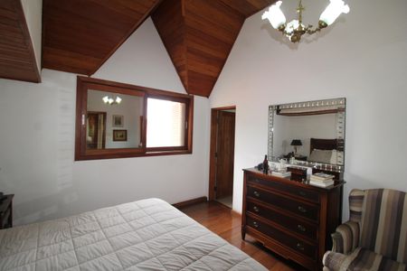 Casa à venda com 412m², 7 quartos e 5 vagasQuarto 3