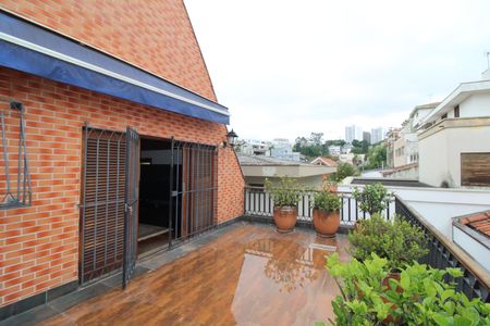Casa à venda com 412m², 7 quartos e 5 vagasQuarto 4 - Varanda