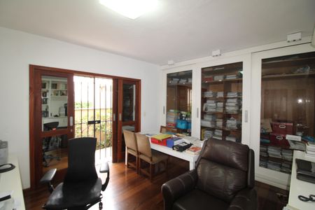 Casa à venda com 412m², 7 quartos e 5 vagasQuarto 2