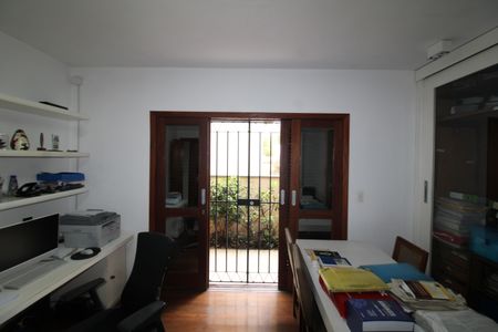 Casa à venda com 412m², 7 quartos e 5 vagasQuarto 2