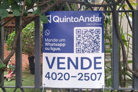 Casa à venda com 412m², 7 quartos e 5 vagasFachada