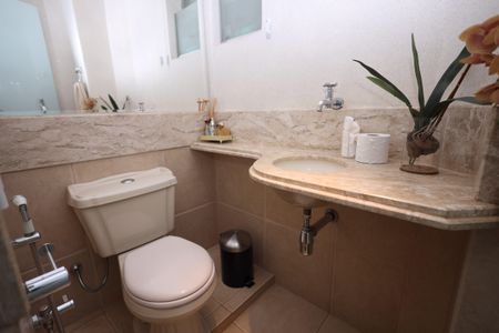 Lavabo de apartamento para alugar com 2 quartos, 98m² em Nova Suiça, Goiânia