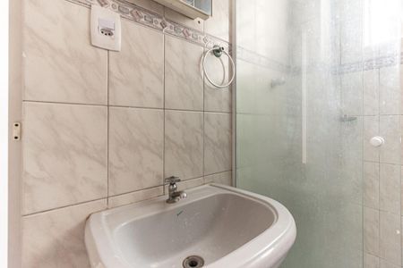 Banheiro Social de kitnet/studio à venda com 1 quarto, 28m² em Vila Buarque, São Paulo