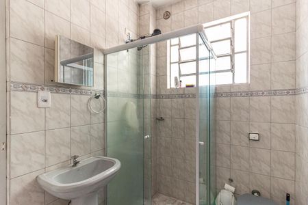 Banheiro de kitnet/studio à venda com 1 quarto, 28m² em Vila Buarque, São Paulo