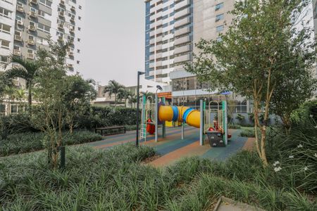 Apartamento à venda com 57m², 2 quartos e 2 vagasÁrea comum - Playground