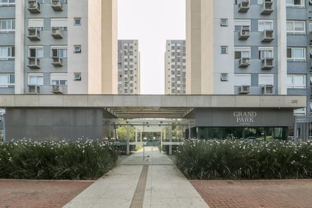 Apartamento à venda com 57m², 2 quartos e 2 vagasFachada e portaria 2