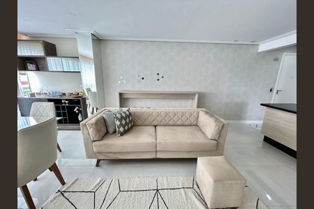 Apartamento para alugar com 65m², 2 quartos e 1 vagaSala
