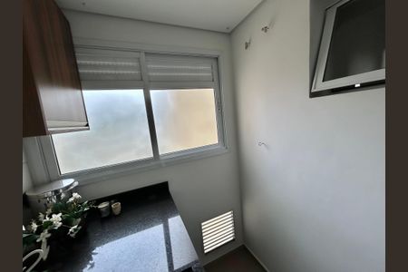 Apartamento para alugar com 65m², 2 quartos e 1 vagaÁrea de Serviço