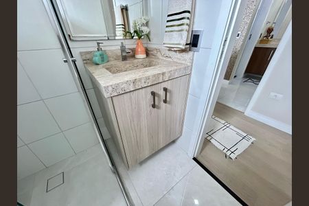 Apartamento para alugar com 65m², 2 quartos e 1 vagaBanheiro da Suíte